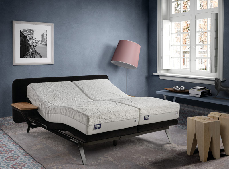 Dormir en pareja sobre cama Finesse